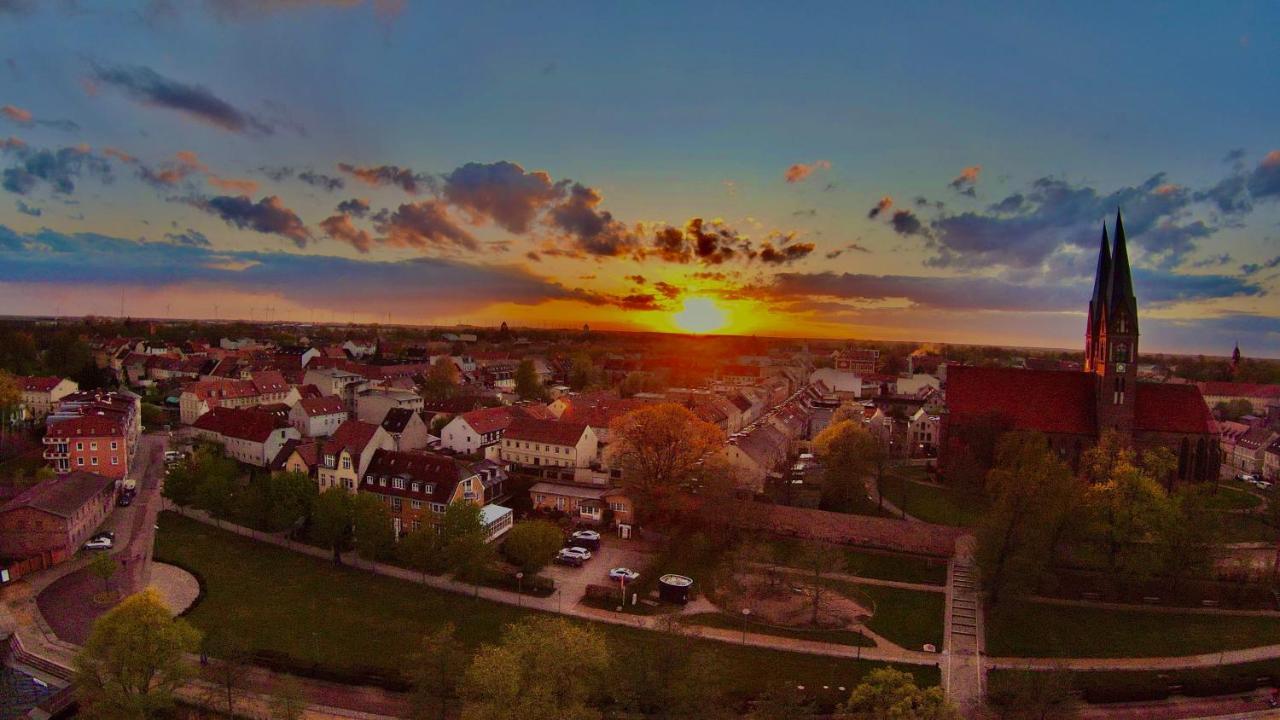 Altes Kasino Hotel Am See Neuruppin Εξωτερικό φωτογραφία